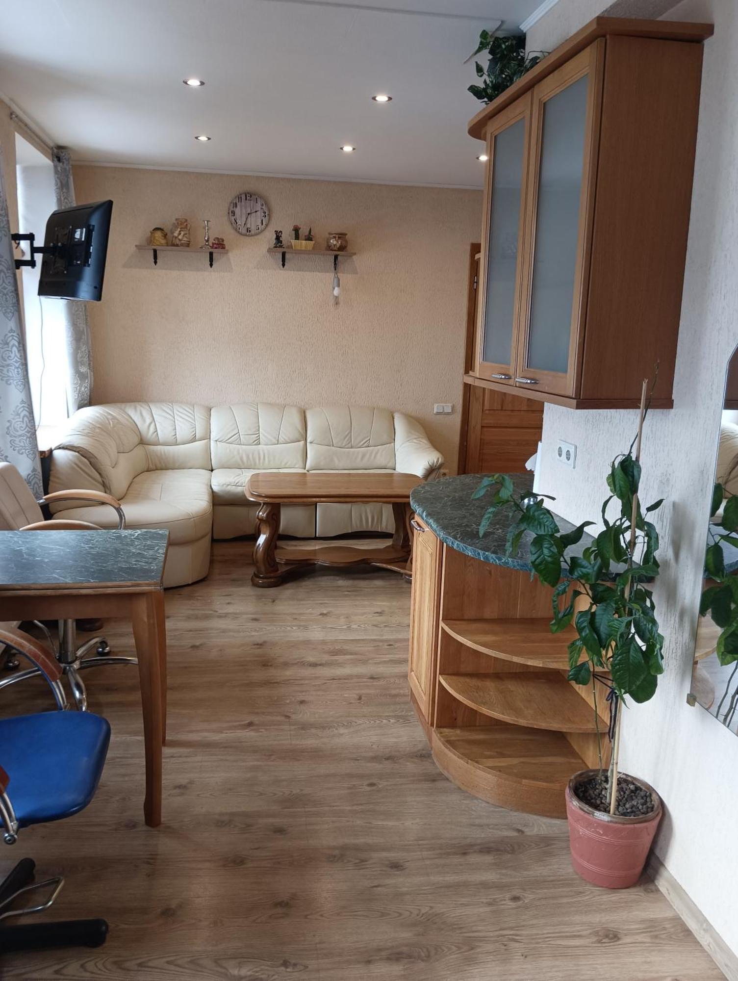 Ainas Flat Apartment Saldus Exterior photo